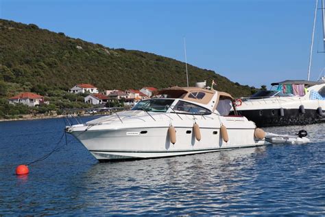 Tweedehands 2004 Jeanneau 34 Prestige Udine YachtFocus