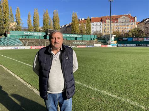 Panenka La Légende Du Football Fête Ses 75 Ans Là Où Il A Inventé Le