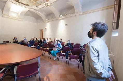 Cremona Sera Tanta Gente Per Visitare I Tesori Dei Palazzi Storici