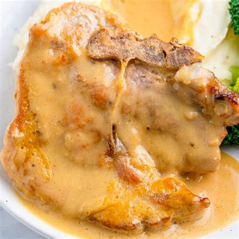 Easy Baked Pork Chops In Gravy Love Bakes Good Cakes