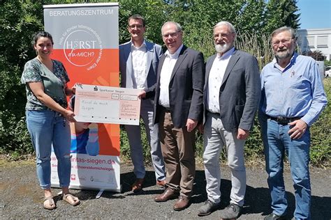 Lions Clubs spenden 6000 Euro an Beratungszentrum Hörst du mich