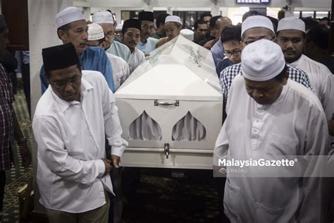 Pengebumian Jenazah Allahyarham Professor Dr Shaharuddin Badaruddin