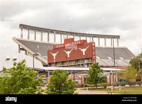 University Of Texas At Austin Stadium Hi Res Stock Photography And