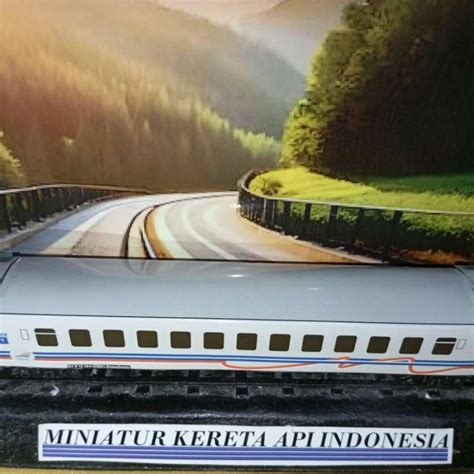 Jual Miniatur Kereta Livery Jendela Pesawat Selendang Pecut Di Seller