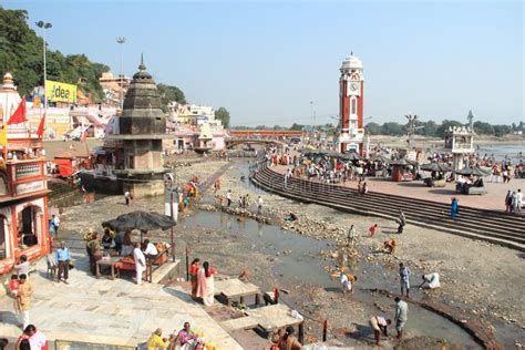 Har Ki Pauri Ghat (haridwar). Editorial Photo - Image: 27507991