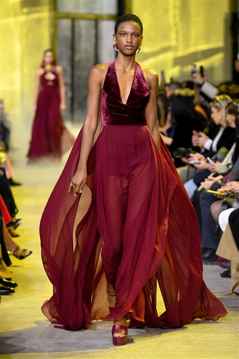 Elie Saab RTW Fall 2023 PHOTOS