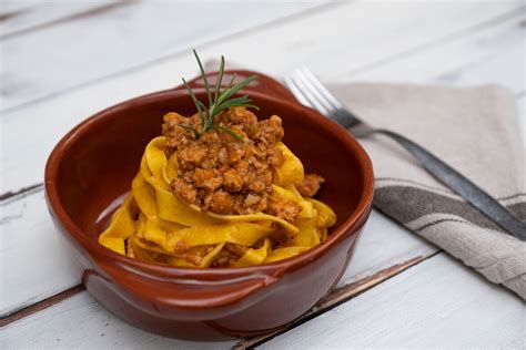 Le Tagliatelle Al Ragu Origini Trattoria La Campagnola Vignola