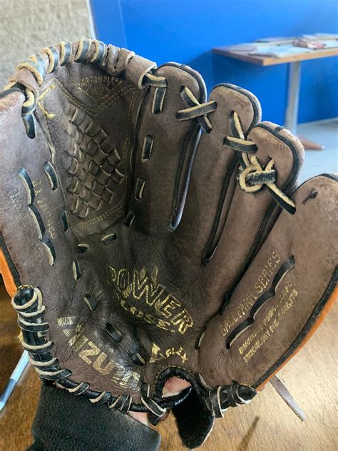 Mizuno Baseball Glove | SidelineSwap