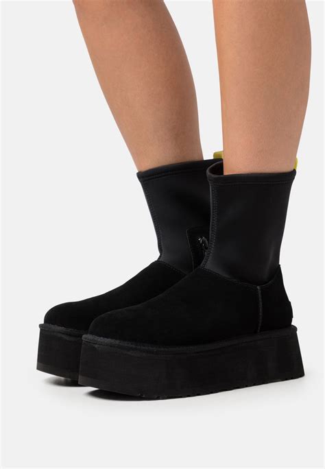 UGG CLASSIC DIPPER - Plateaustøvletter - black/sort - Zalando.dk