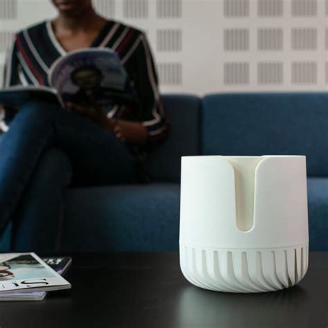 Portable air purifier removes harmful microbes from your room [Video]