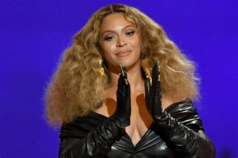 Beyoncé dévoile la cover de son album Renaissance et expose ses