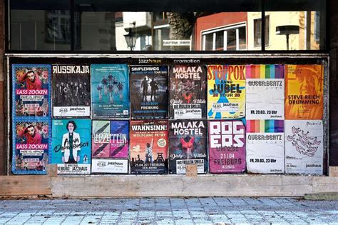 Diese Freiburger Plakatwand Hat Echten Museumscharakter Freiburg Badische Zeitung