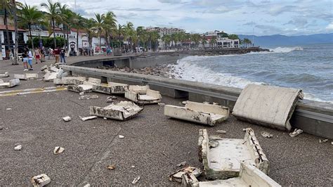 Puerto Vallarta damage after Hurricane Roslyn Puerto Vallarta daños