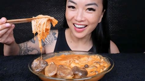 Creamy Spicy Enoki King Oyster Snow Mushrooms Asmr Soft Crunchy Eating