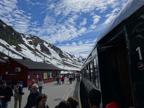 Natale Indimenticabile A Bordo Del Treno Dei Fiordi Norvegesi Tra Neve