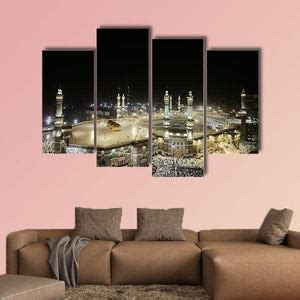 Mekkah At Night Canvas Wall Art - Tiaracle