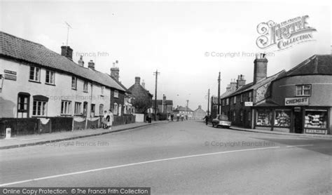 Caister On Sea The Beach Road C1960 Francis Frith