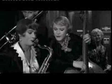 Some Like It Hot Con Faldas Y A Lo Loco Trailer No Oficial YouTube