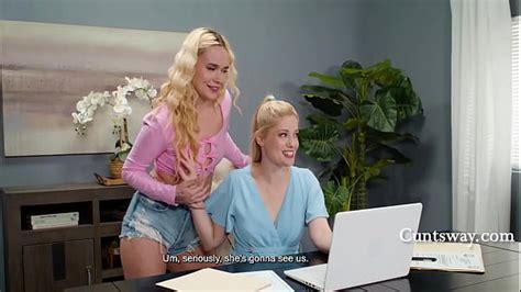 Debajo De La Mesa Mamando Vagina Search XNXX