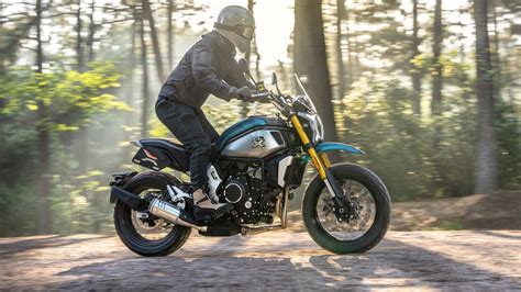 Cfmoto Cl X Adv La Version Scrambler Se D Voile