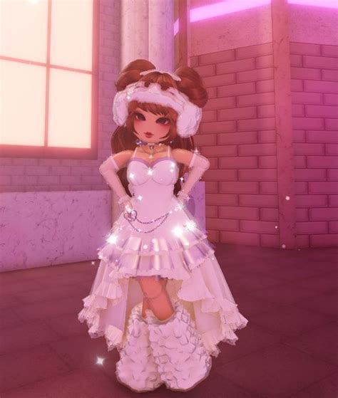 Pin by swati patil on Aesthetic roblox royale high outfits🥰 | Aesthetic ...