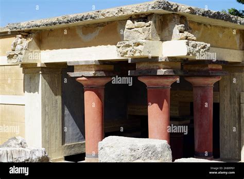 Knossos Bronze Age Archaeological Site Europes Oldest City Crete