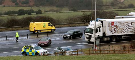 M62 Crash Closes Westbound Carriageway 22 2 16 Yorkshirelive