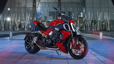 Ducati Unveils Power Cruiser Ducati Diavel V Know Engine Specs