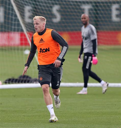 Donny Van De Beek Takes Part In His First Manchester United Training