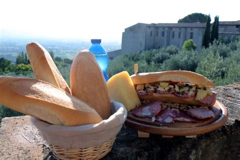 Assisi Dove Mangiare Per Una Pausa Pranzo Unica Viaggiando Il Mondo