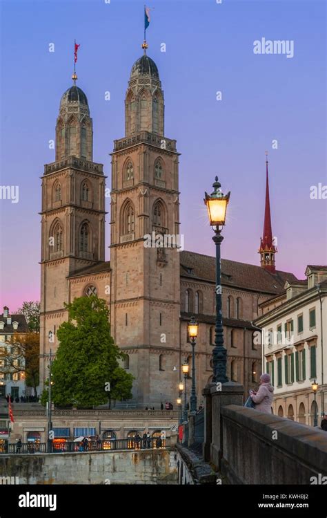 Zurich city center hi-res stock photography and images - Alamy