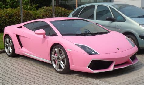 A very Pink Lamborghini Gallardo from China