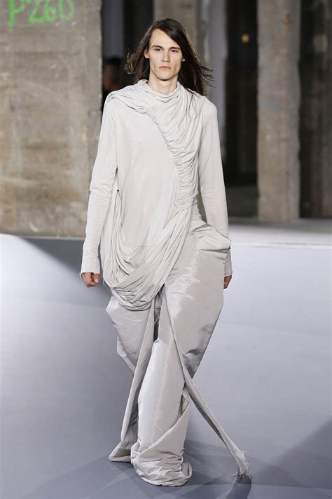 Rick Owens Menswear Fashion Show Collection Spring Summer