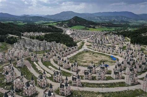 Burj Al Babas Tour The Ghost Town Of Abandoned Fairytale Castles The