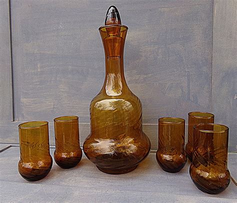 Amber Glass Wine Decanter With 5 Glasses Hand Blown Swirl Design Glass Stopper 12 Inches