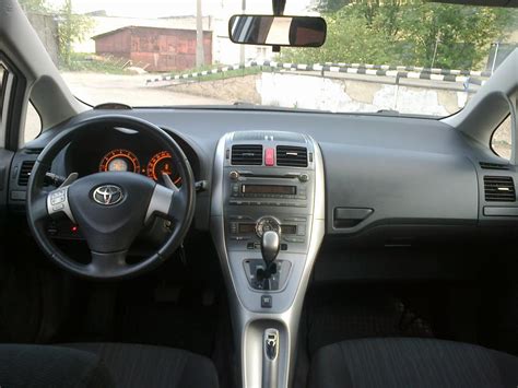 Toyota Auris Interior - Nehru Memorial