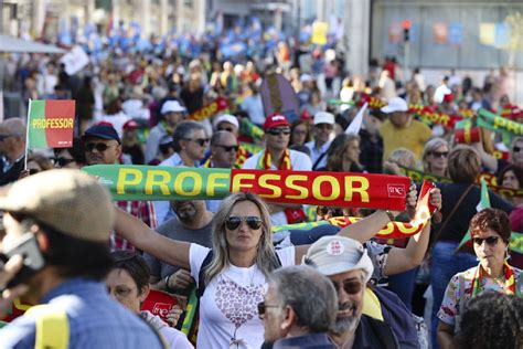 Professores anunciam protesto nacional para 5 de outubro Rádio Geice