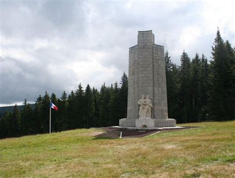 Le Mus E De La R Sistance Du Mont Mouchet Auvers