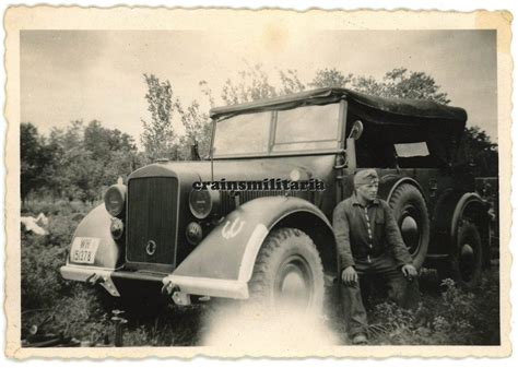 Orig Foto Heer Einheits Pkw Kübelwagen mit Truppenkennzeichen Wappen