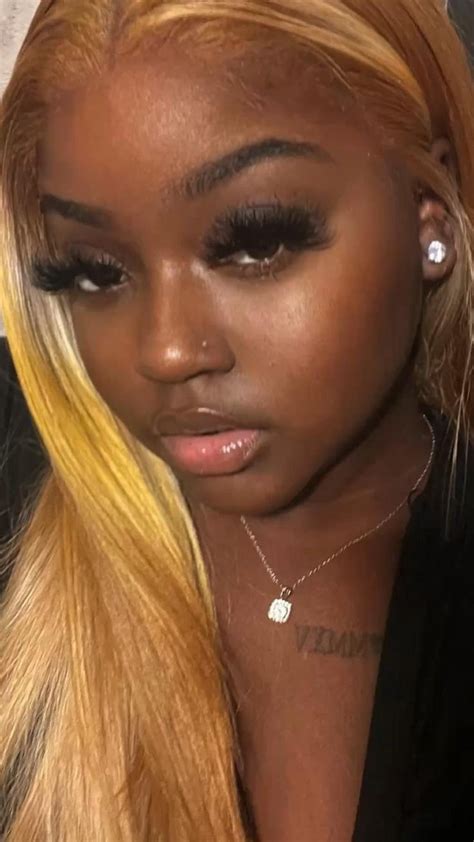 Blonde Hair On Black Woman Blonde Hair Blonde Beautiful Women