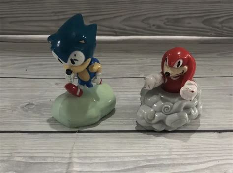 MCDONALDS BURGER KING Figure Sonic The Hedgehog Knuckles Happy Meal Toy