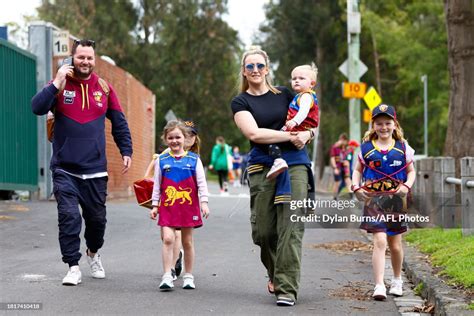 Fans Arrive Before The 2023 Aflw Grand Final Match Between The North News Photo Getty Images