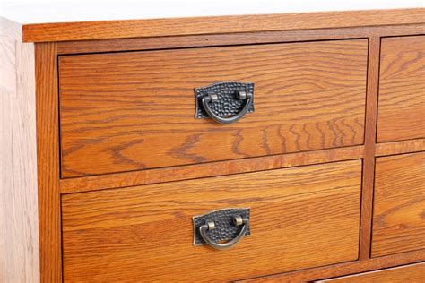 Thomasville Oak Mission Style Chest Of Drawers Ebth