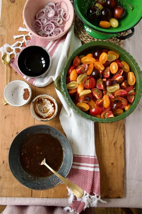 Tomatensalat Mit Granatapfel Sumach Dressing Labsalliebe