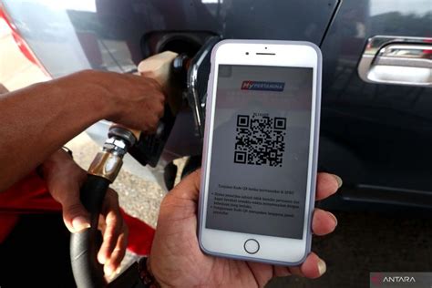 FOTO Pengisian BBM Bersubsidi Dengan QR Code