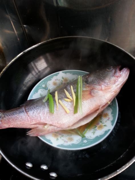 清蒸鲈鱼怎么做清蒸鲈鱼的做法豆果美食