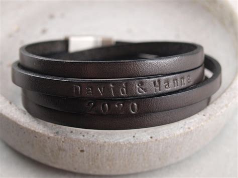 Lederarmband mit Gravur 4 schmale Riemen Schöniglich