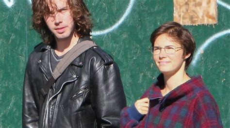 Killer Amanda Knox Engaged To Musician Boyfriend One Year After Being