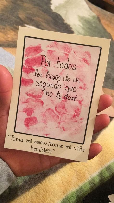 A Hand Holding A Piece Of Paper That Says Por Todos Be Boss De Un