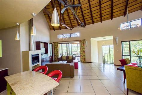 La Roca Guesthouse Nelspruit Accommodation Nelspruit Bed And Breakfast